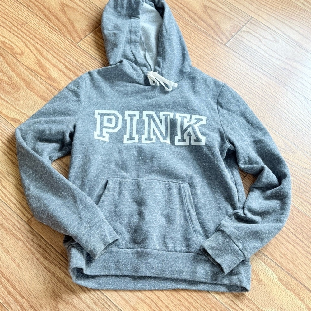 Pink Victoria's Secret Women's Size S Gray Long Sleeve Kangaroo Pocket Hoodie